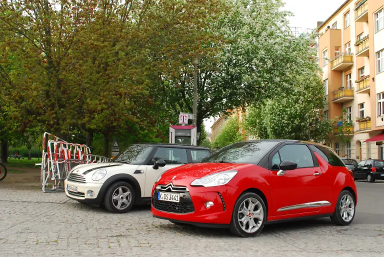 Citroen-DS3-vs-Mini-2010-04-30-09-39-26-1