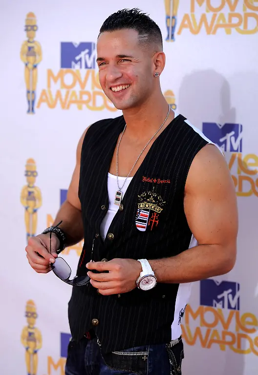 MTV-Movie-Awards-Arrivals-CADC181-jpg1935087911188276557