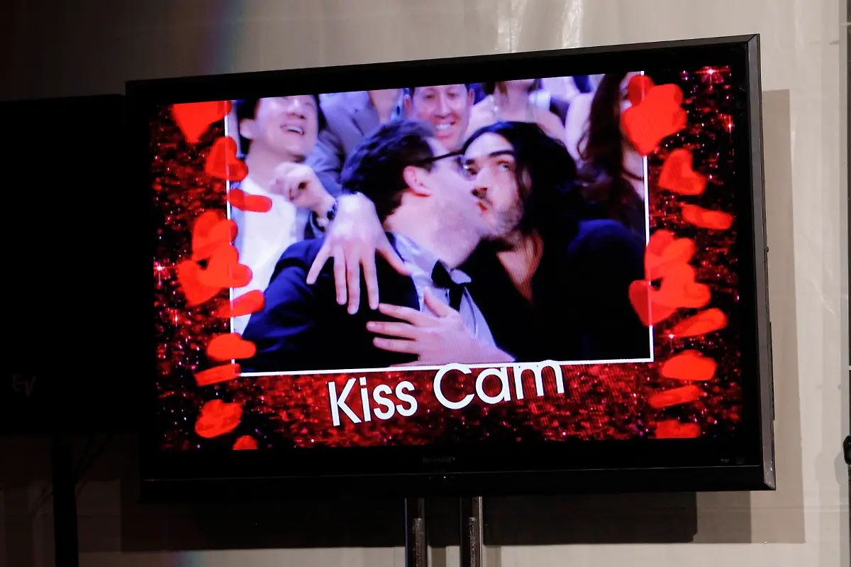 2010-06-07T043433Z-01-MTV509-RTRMDNP-3-FILM-MTV-JPG9022472411695258382