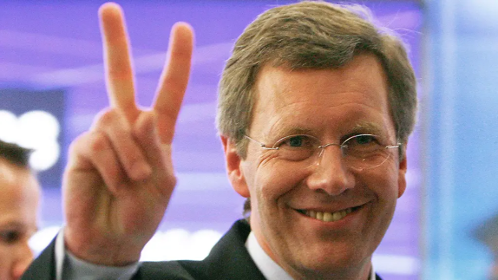 2010-06-03T150936Z-01-BER90-RTRMDNP-3-GERMANY-ELECTION-JPG1820764268999457748