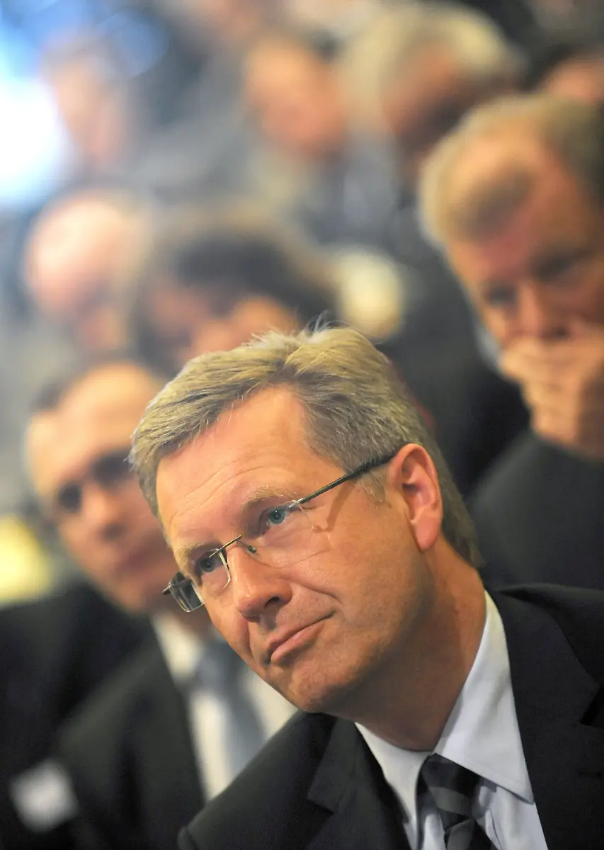 2rd32300-jpg2804452215549475989