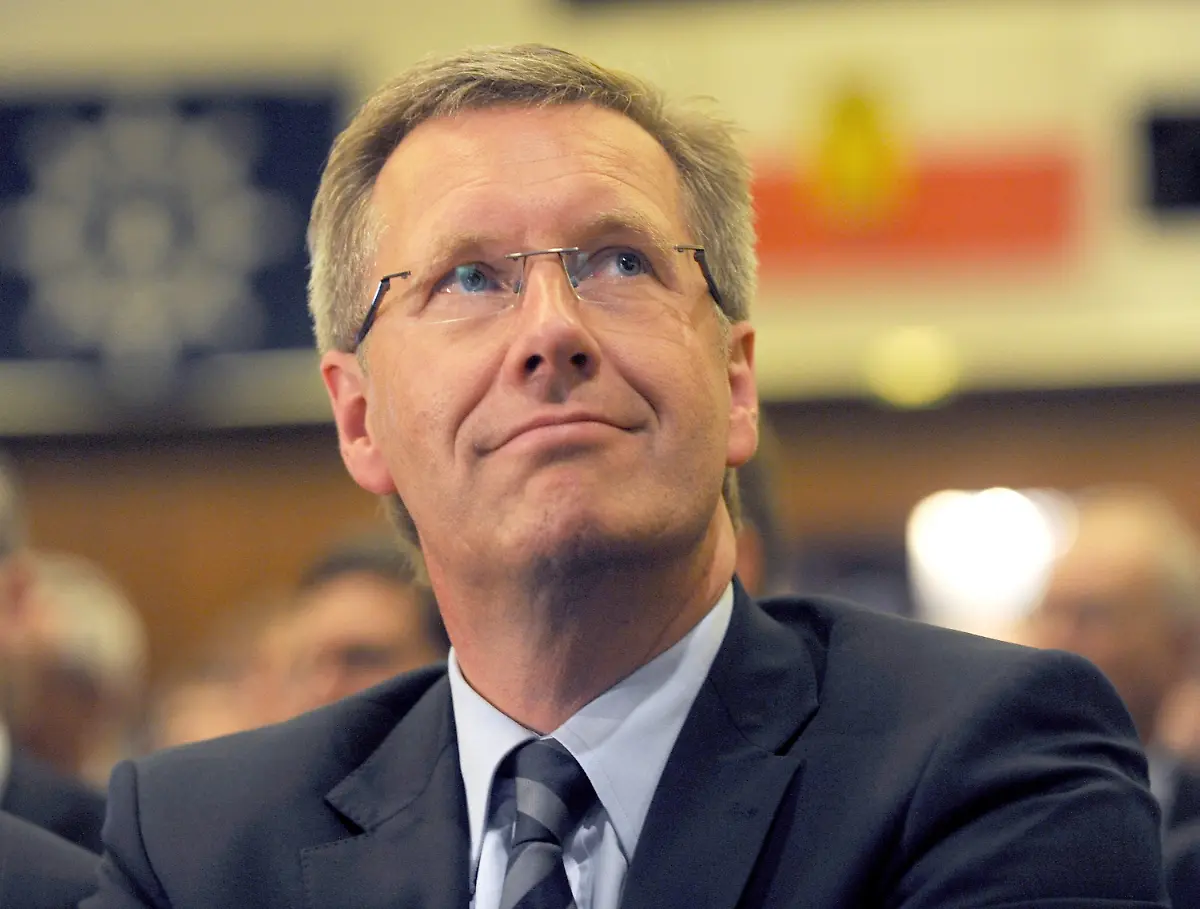 2rd32430-jpg7367935713956581515