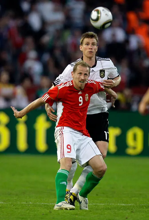 2010-05-29T191721Z-01-BOH12-RTRMDNP-3-SOCCER-WORLD-GERMANY-JPG3605470303586267119