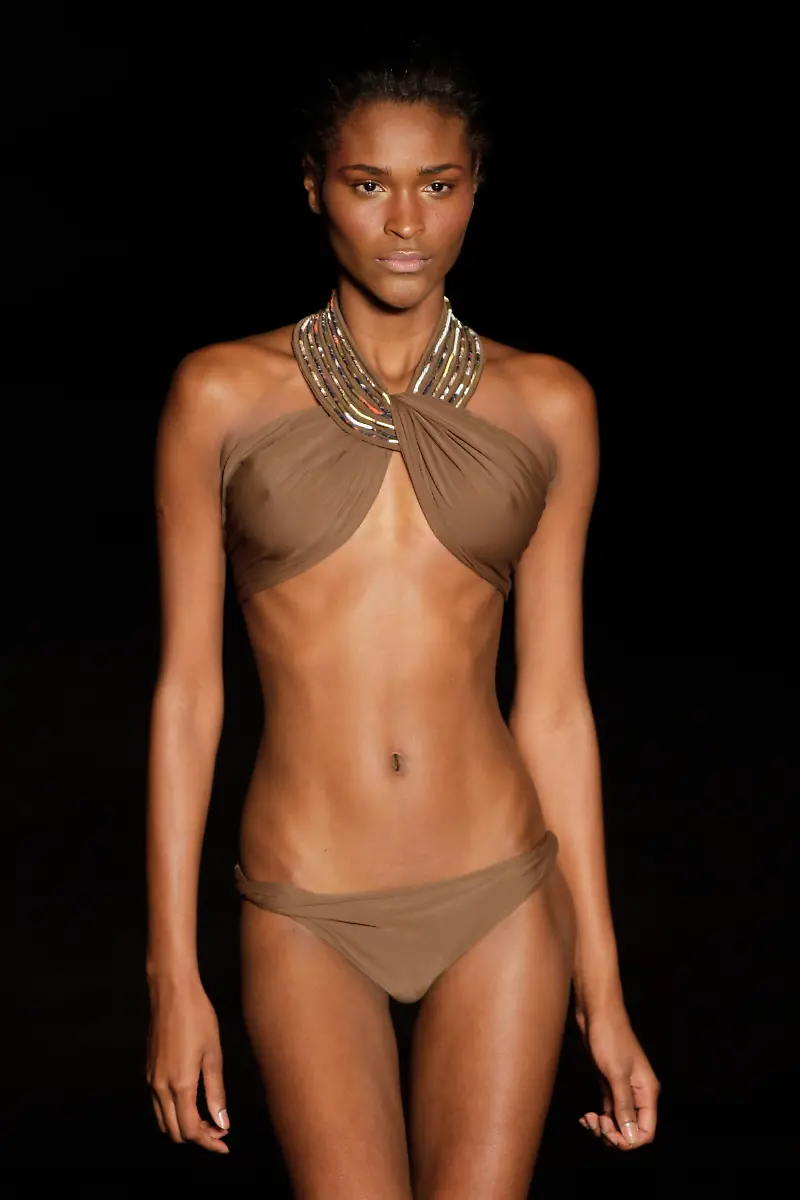 Brazil-Fashion-Rio-XFD132-jpg8903941716684998824