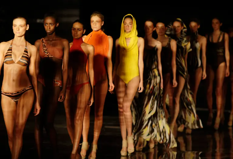 2010-05-29T022651Z-01-RJO121-RTRMDNP-3-BRAZIL-JPG1286514424880505043