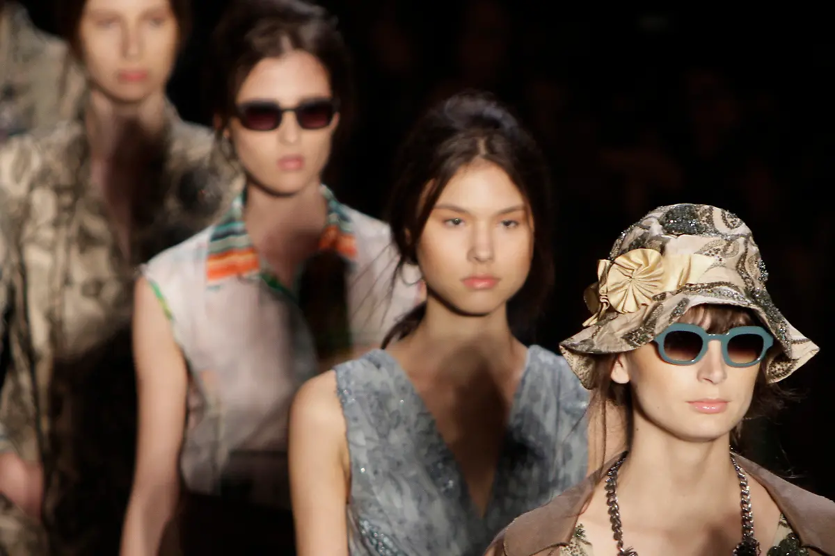 Brazil-Fashion-Rio-XFD109-jpg3625810933812773005