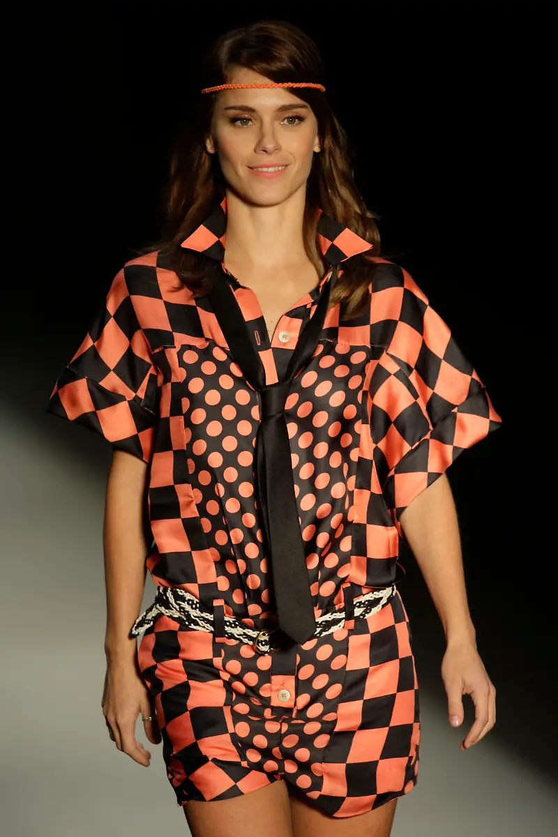 2010-05-31T022831Z-01-RJO117-RTRMDNP-3-BRAZIL-JPG6818119719278704738