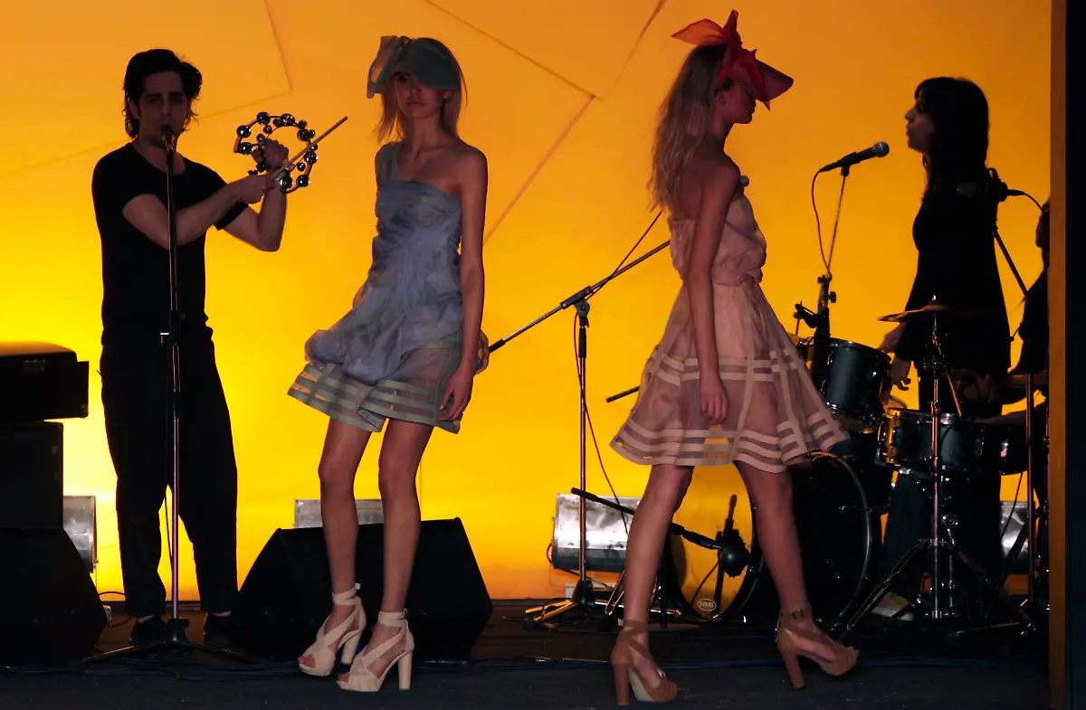 2010-06-01T032706Z-01-RJO138-RTRMDNP-3-BRAZIL-JPG1803333154846731140