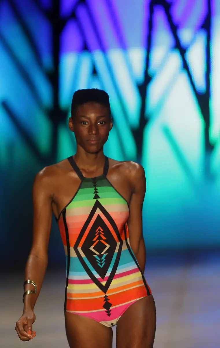 Brazil-Fashion-XSI110-jpg8988940672514138232