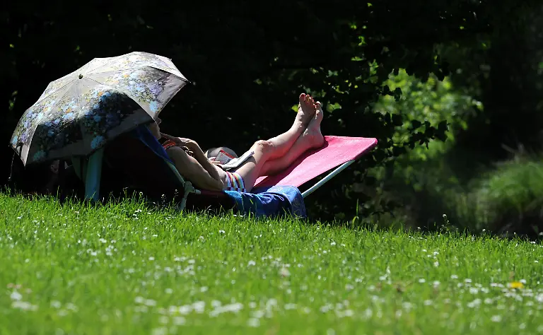 2r6d3723-jpg7866433375892396235