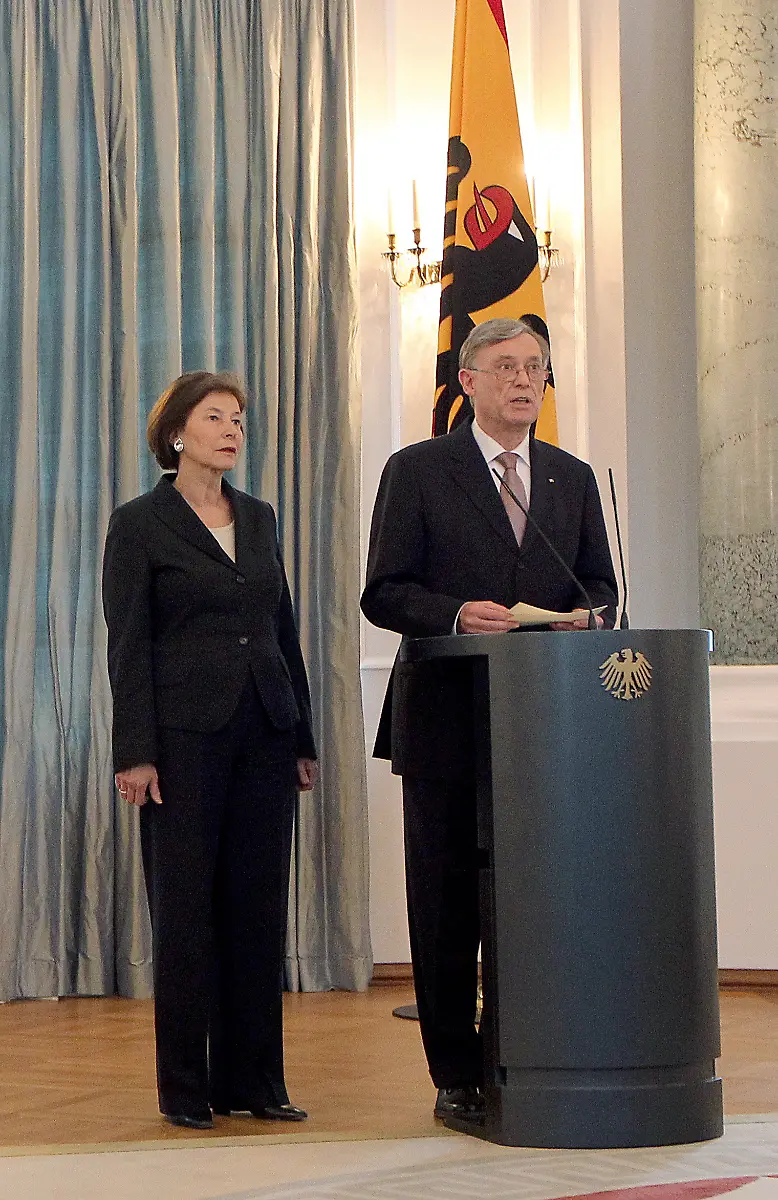 2rb22654-jpg9154636864501479106