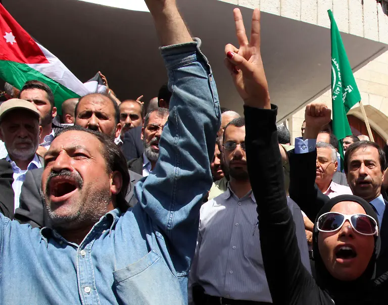 2010-05-31T090705Z-01-AMM06-RTRMDNP-3-JORDAN-PALESTINIANS-JPG5927439439200776423