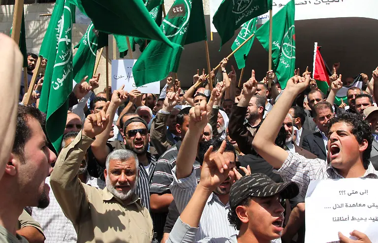 2010-05-31T092909Z-01-AMM03-RTRMDNP-3-JORDAN-PALESTINIANS-JPG7687573777144166578