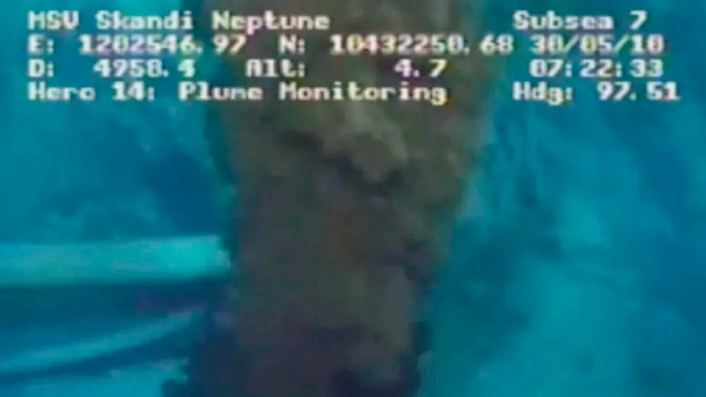 2010-05-30T175526Z-01-WAS01-RTRMDNP-3-OIL-RIG-LEAK-JPG4319772145427546801