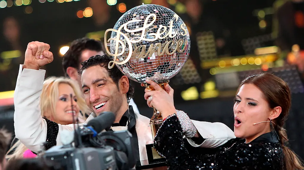 2r9d2401-jpg8366805681412517985