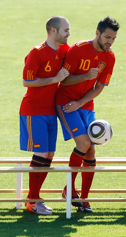 2010-05-26T112636Z-01-SVP02-RTRMDNP-3-SOCCER-WORLD-JPG7092059557497872419
