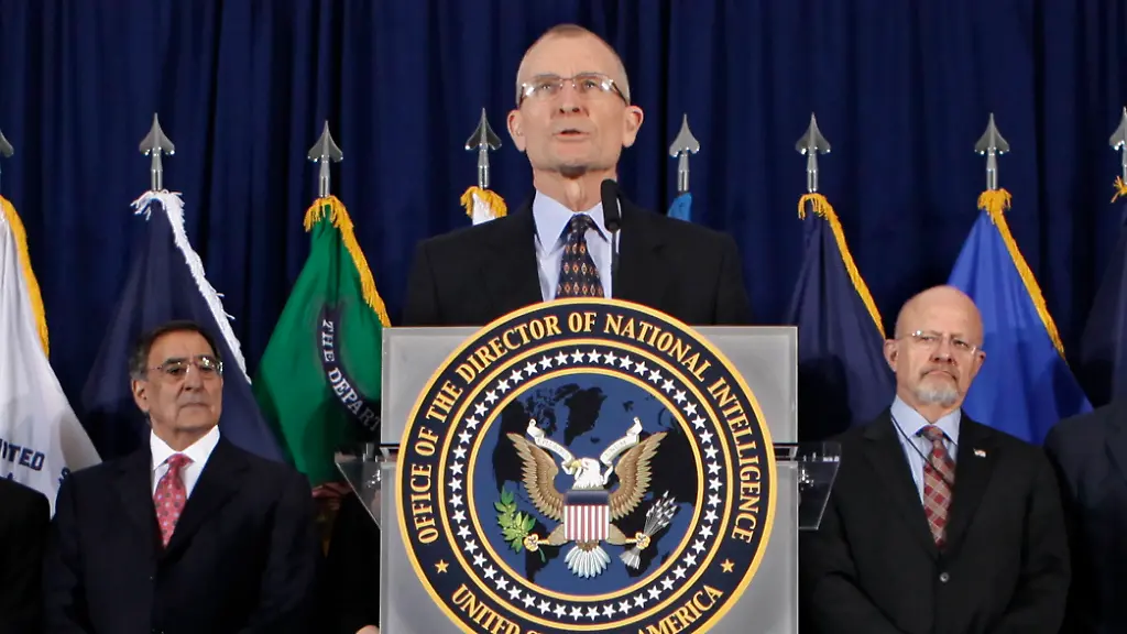 Intelligence-Director-DCSA104-jpg4024895028104493021