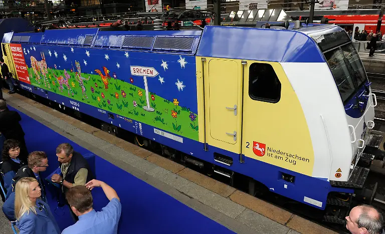 2r3p3645-jpg2032273760924237923