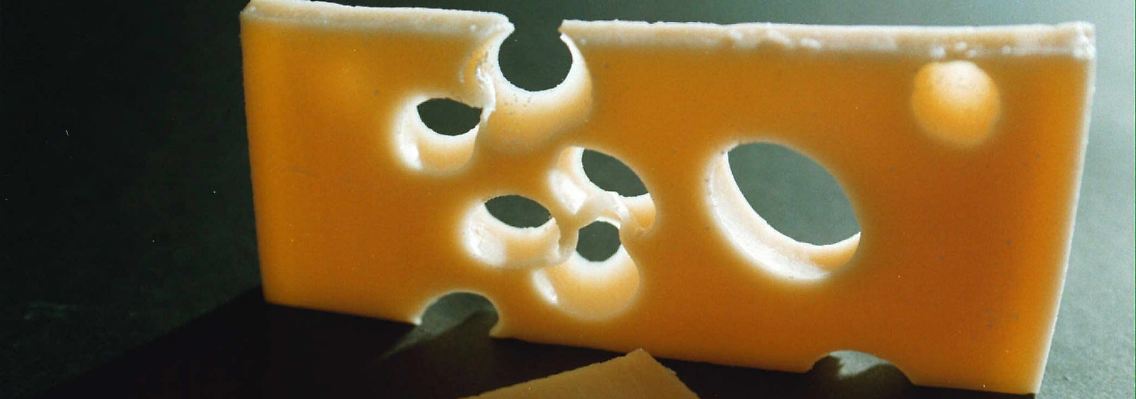 Das neue Datenschutzgesetz - nach vielem Hin und Her löchrig wie ein Schweizer Käse.