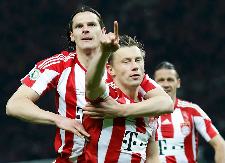 2010-05-15T192222Z-01-BER238-RTRMDNP-3-SOCCER-GERMANY-JPG7067775552787294925