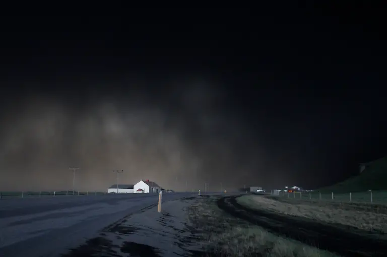 2010-05-14T013921Z-01-ICE757-RTRMDNP-3-ICELAND-JPG108936050702106171