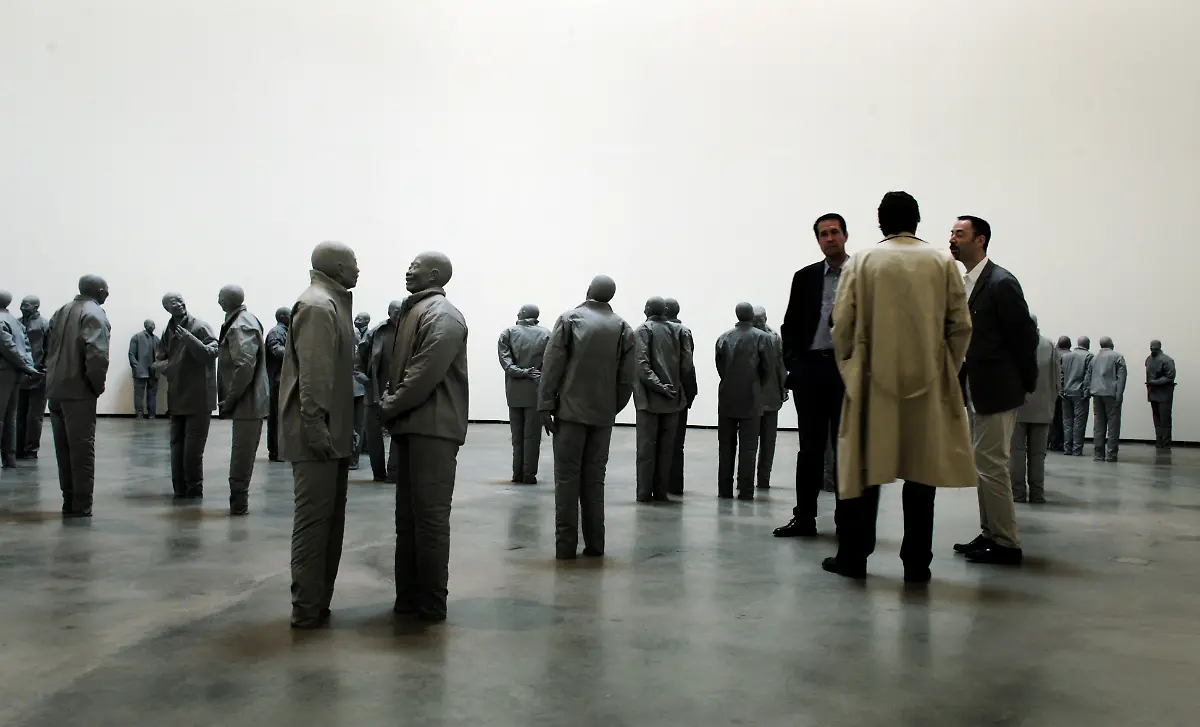 tate-besucher-figuren