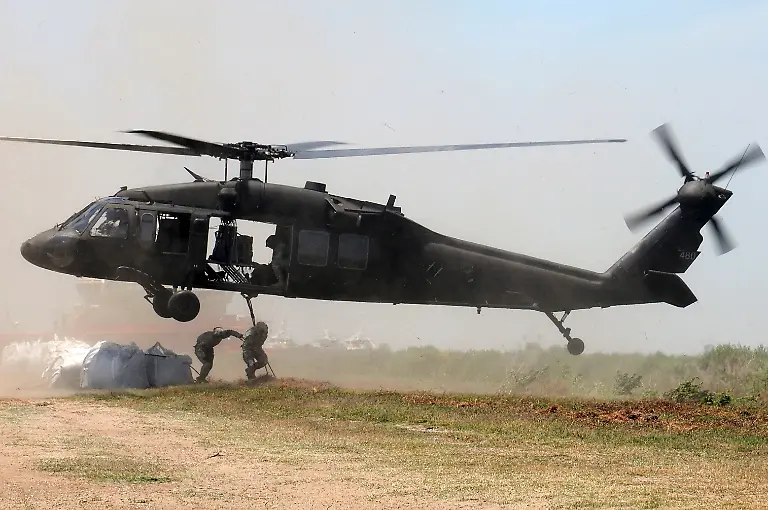 2010-05-11T021607Z-01-WAS201-RTRMDNP-3-OIL-RIG-LEAK-JPG1531772554538737167