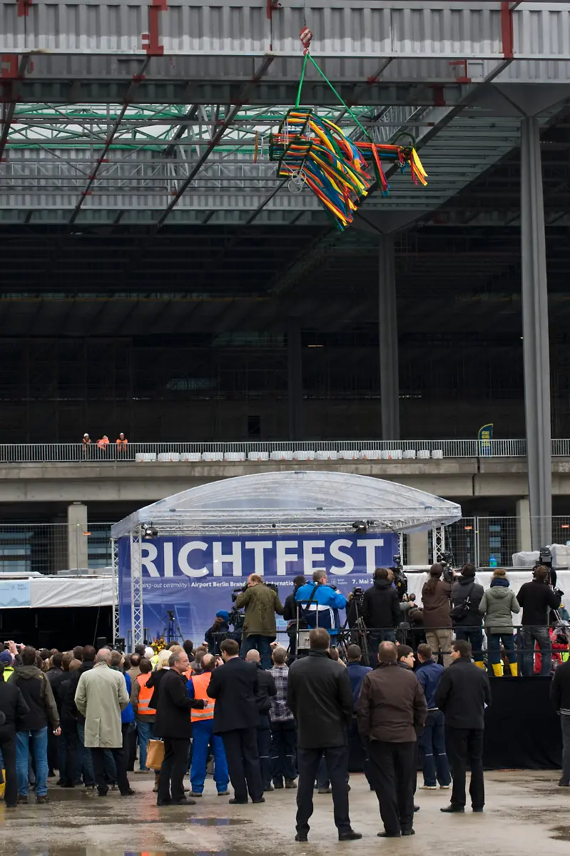 1273237326511-DEU-BBI-Terminal-SCH109-jpg5971826533003024606