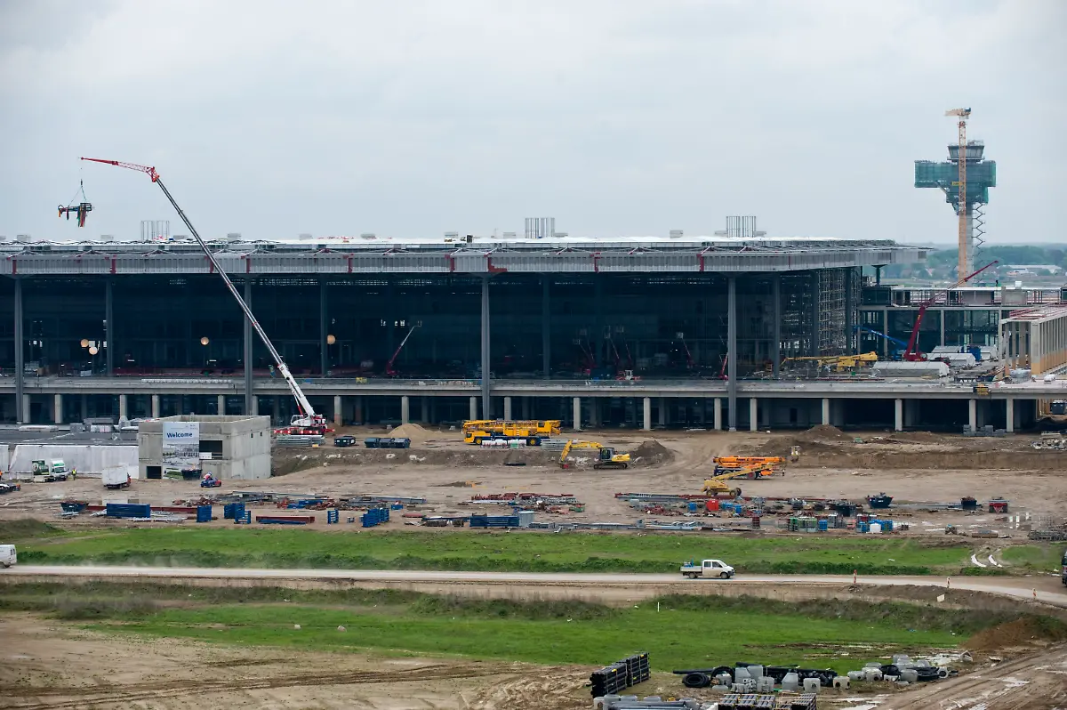 DEU-BBI-Terminal-SCH116-jpg5231347190401354495