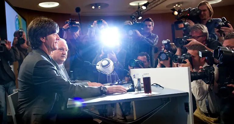 2qud2851-jpg6100913993101767392