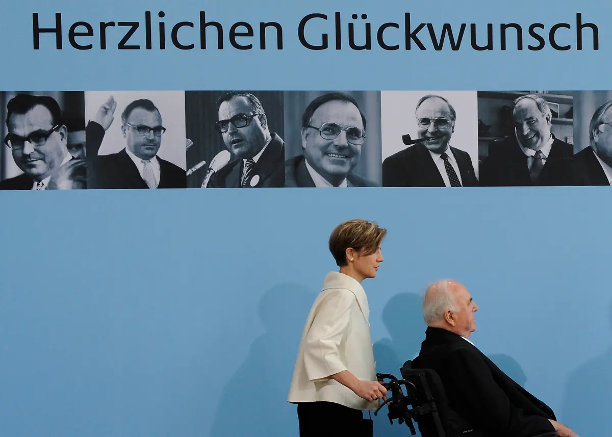 2qtr3012-jpg8831342301201706967