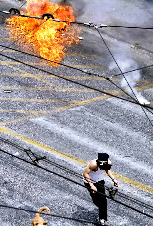 Greece-Financial-Crisis-ATH125-jpg3349107799734505834
