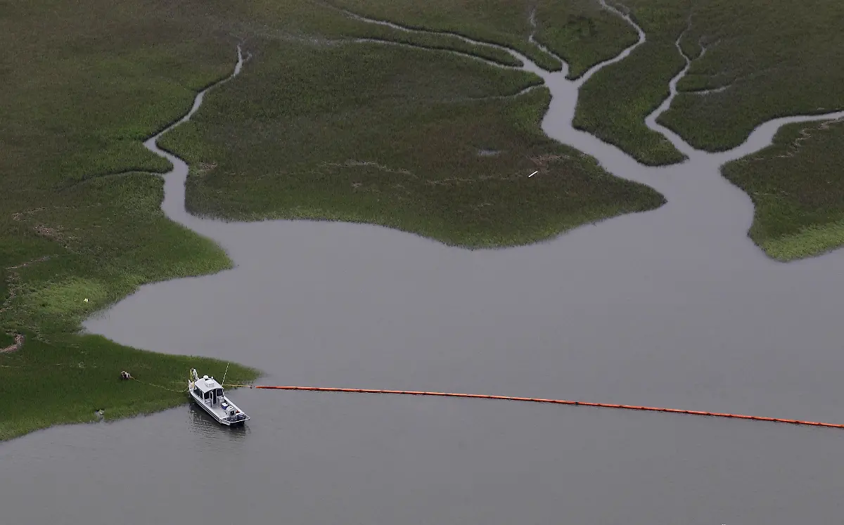 Gulf-Oil-Spill-LAEG108-jpg720860997320905573