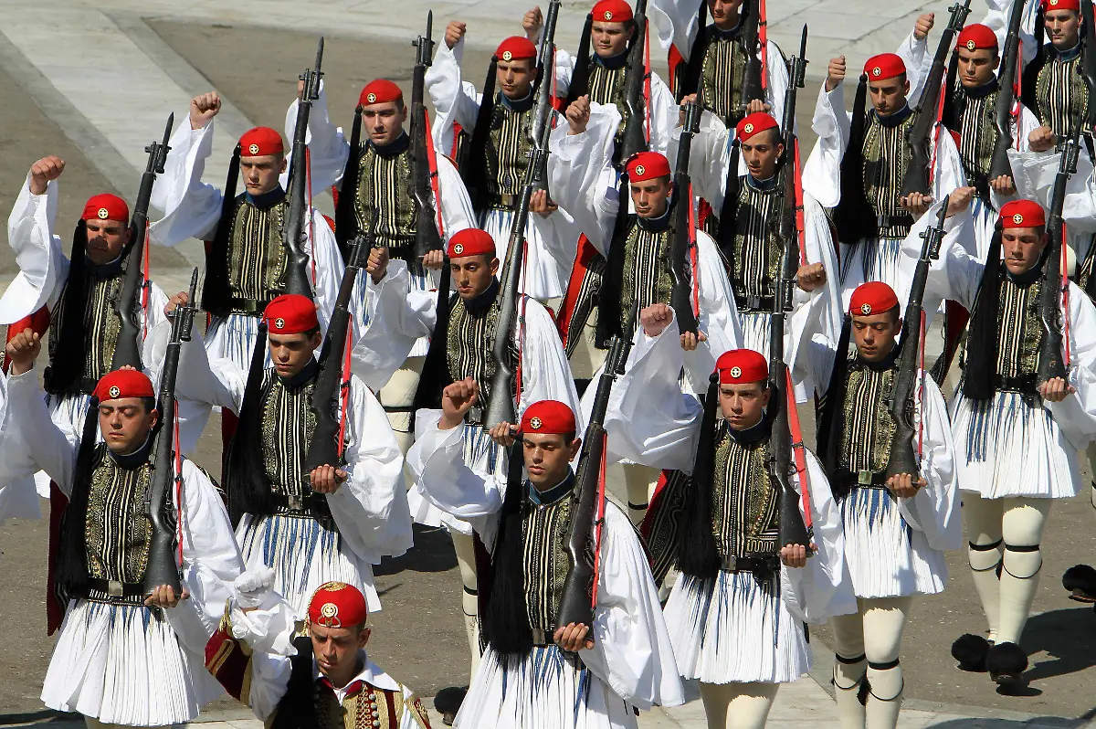 Greece-Financial-Crisis-ATH108-jpg4607888947654261477