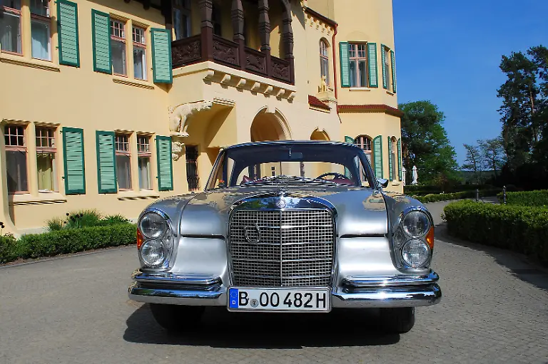Oldtimer-MB-280-SE-24-04-2009-16-39-44