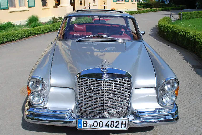 Oldtimer-MB-280-SE-24-04-2009-16-40-16