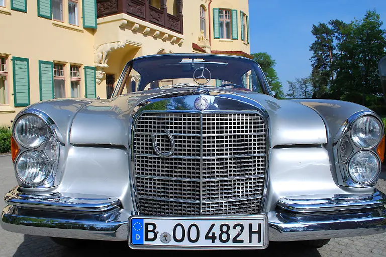 Oldtimer-MB-280-SE-24-04-2009-16-40-08