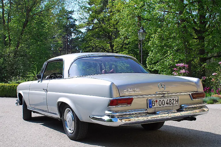 Oldtimer-MB-280-SE-24-04-2009-16-41-48