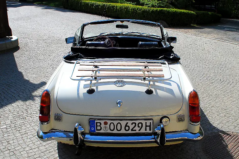 Oldtimer-MG-24-04-2009-16-53-53