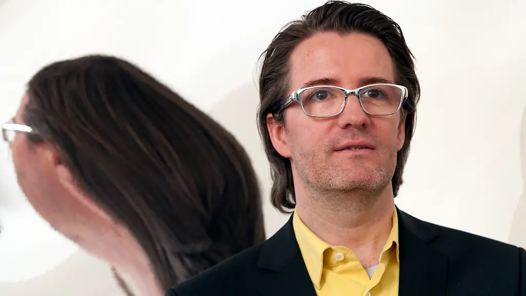 2qn14828-jpg1843291375738095760