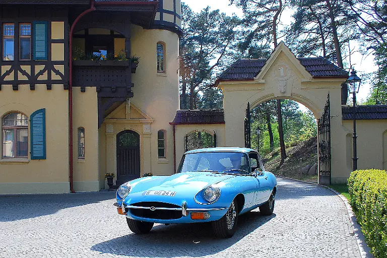 Oldtimer-Jaguar-E-Type-24-04-2009-16-28-42