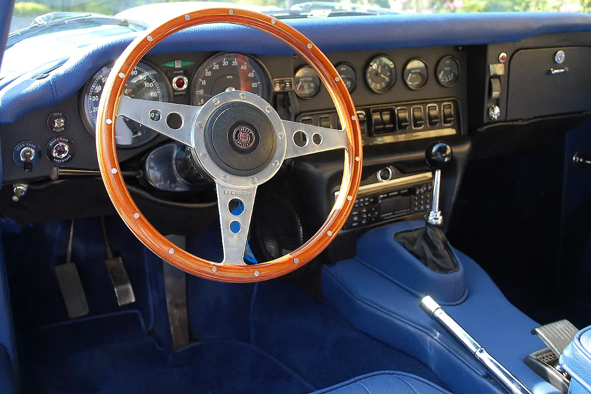 Oldtimer-Jaguar-E-Type-24-04-2009-16-22-04