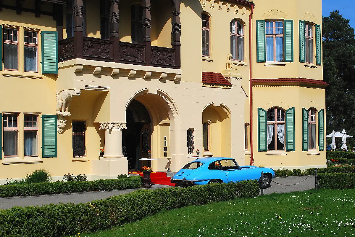 Oldtimer-Jaguar-E-Type-24-04-2009-16-35-09