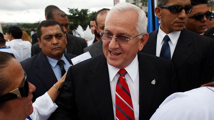Auch Honduras' neuer Präsident Roberto Micheletti verließ die Verhandlungen.