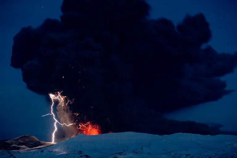 APTOPIX-ICELAND-VOLCANO-LON127-jpg1728179289919506727