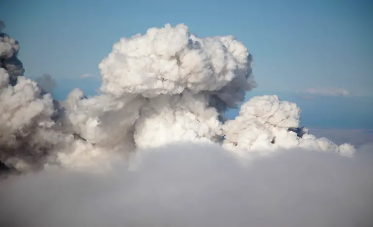 CORRECTION-Iceland-Volcano-LON814-jpg2726120246432847212