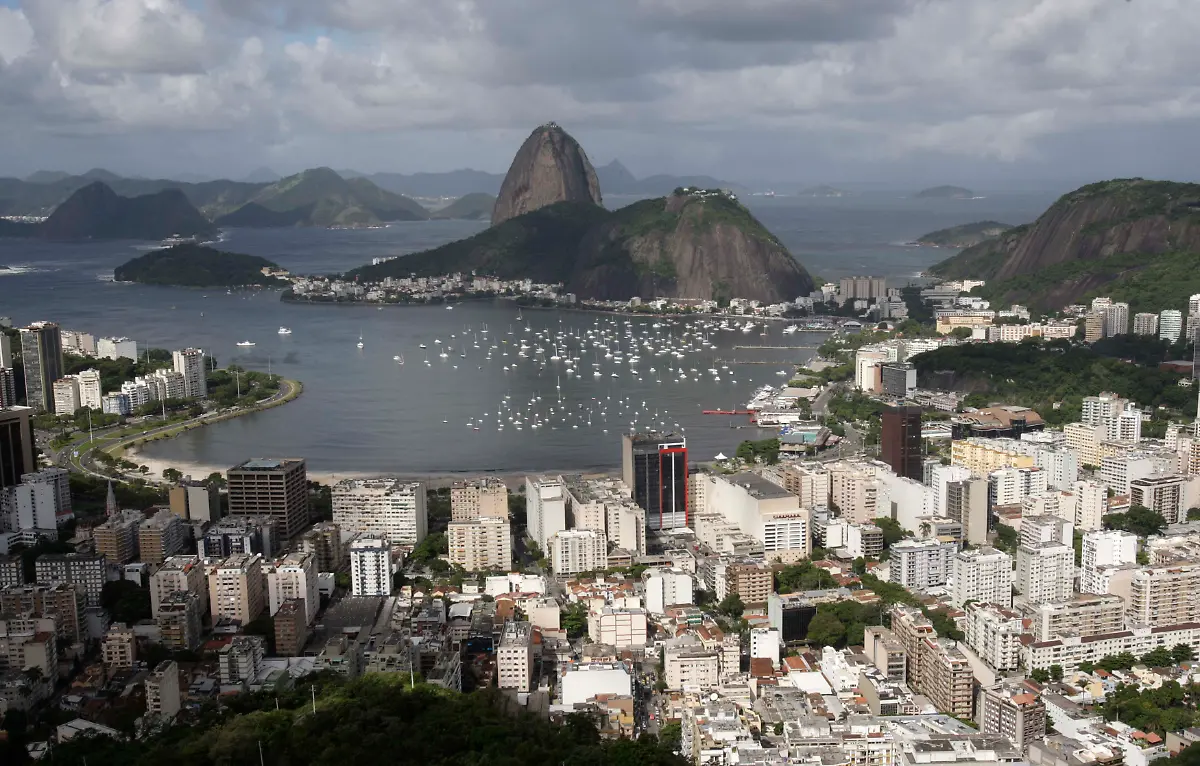 2010-04-08T193415Z-01-RJO34-RTRMDNP-3-BRAZIL-JPG1274821372835799018