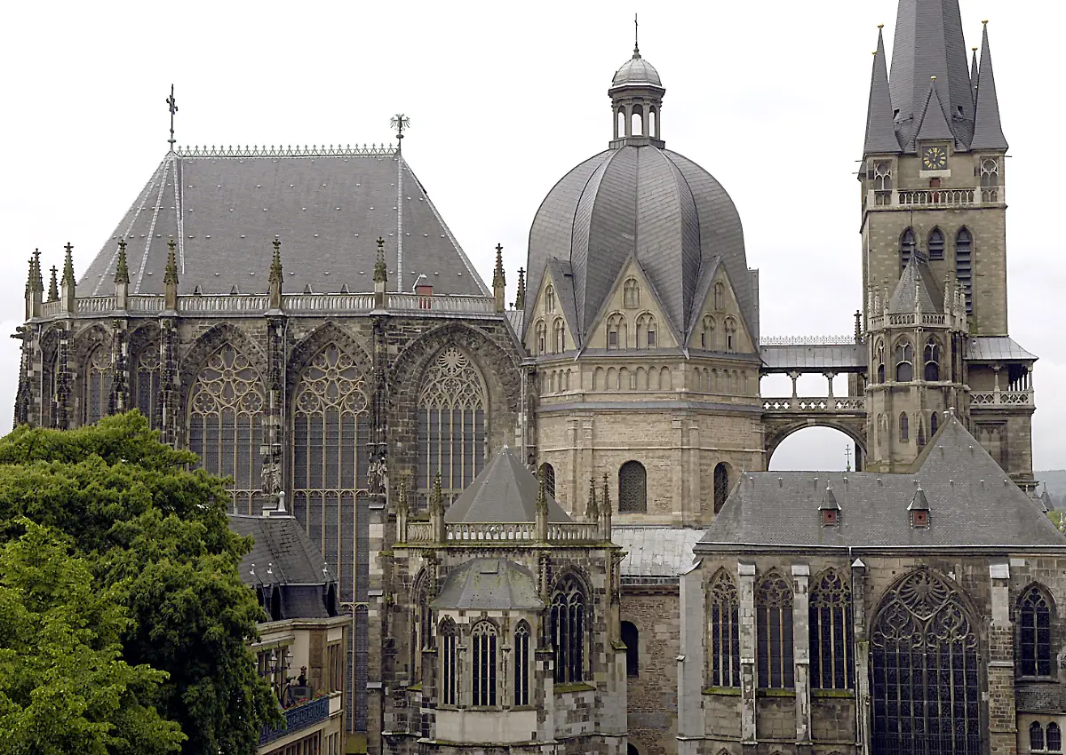Aachener-Dom