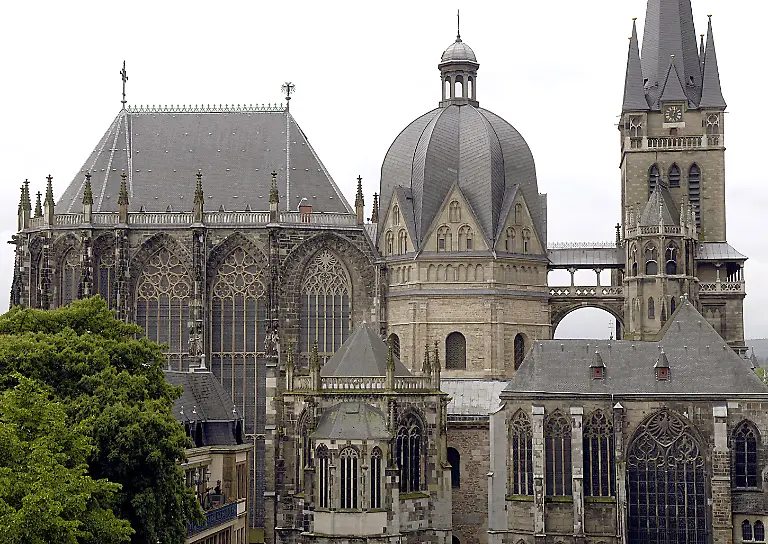 Aachener-Dom