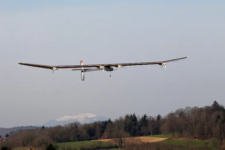 2010-04-07T085628Z-01-RSP02-RTRMDNP-3-SWITZERLAND-JPG5094296371116312019